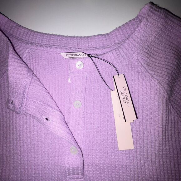 Victoria’s Secret Soft Purple Waffle Henley VS Sleep Top Long Sleeve Size XS NWT - Picture 4 of 8